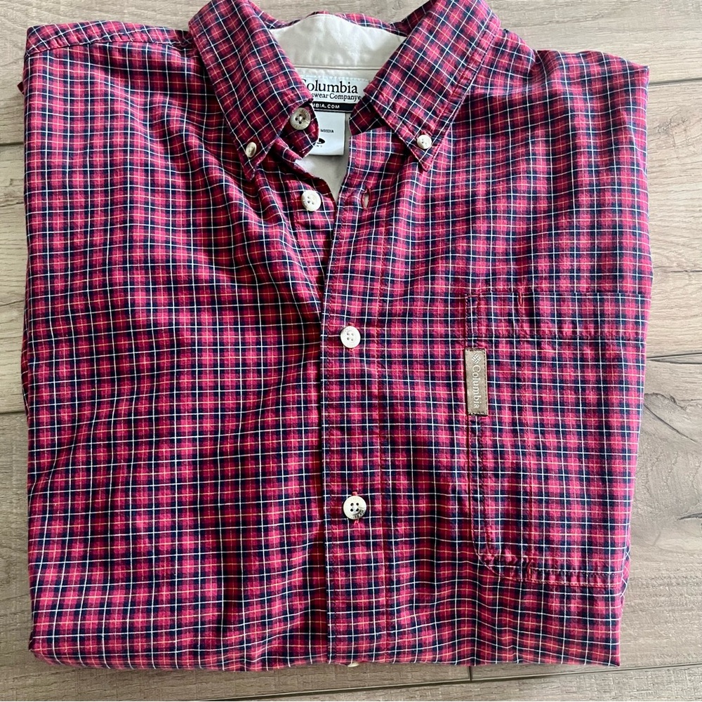 Columbia Men's Red and Blue Plaid Long Sleeved Button Down Shirt